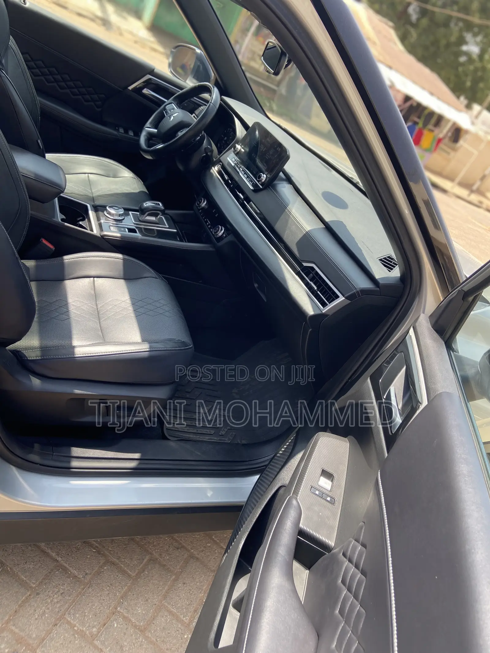 Mitsubishi Outlander SEL 2024 Gray
