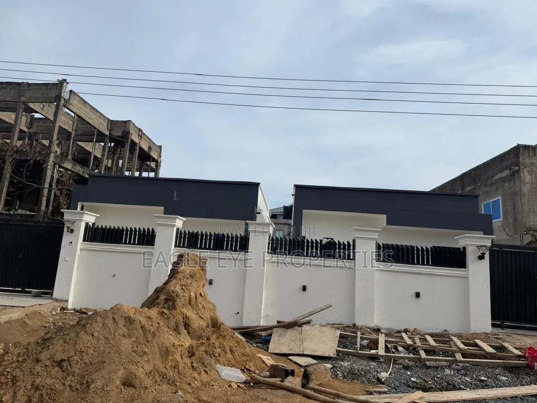 3bdrm House in Spintex Okpoi Gonno, Ga East Municipal for sale