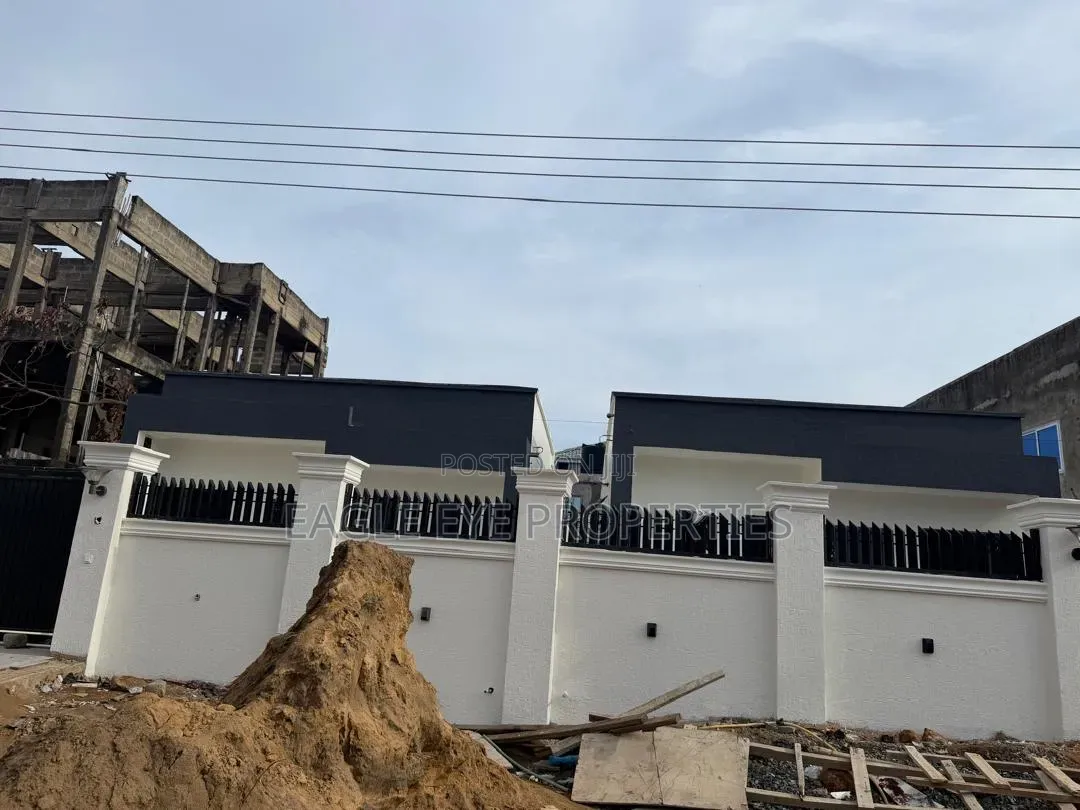 3bdrm House in Spintex Okpoi Gonno, Ga East Municipal for sale