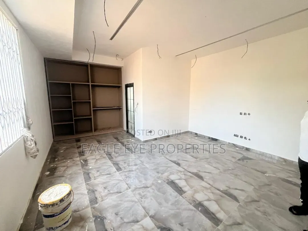 3bdrm House in Spintex Okpoi Gonno, Ga East Municipal for sale