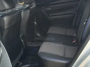 Toyota Corolla SE (1.8L 4cyl 2A) 2019 Silver
