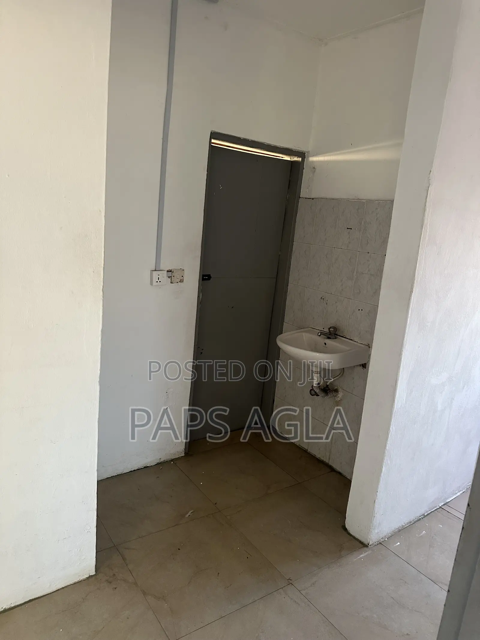 2bdrm House in Kaneshie Estate for rent
