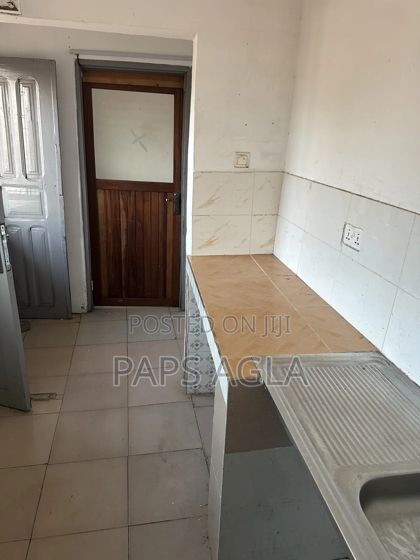2bdrm House in Kaneshie Estate for rent