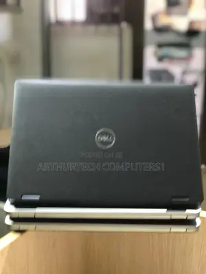 Laptop Dell Latitude 5300 2-in-1 8GB Intel Core i5 SSD 256GB