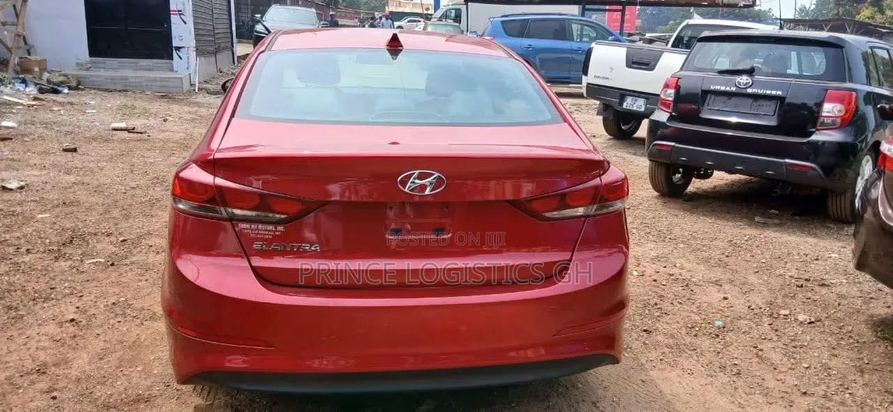 Hyundai Elantra SE Sedan FWD (2.0L 4cyl 6M) 2017 Red