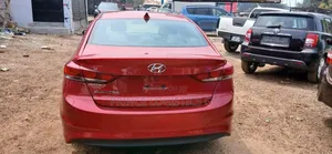 Hyundai Elantra SE Sedan FWD (2.0L 4cyl 6M) 2017 Red
