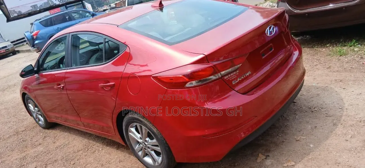 Hyundai Elantra SE Sedan FWD (2.0L 4cyl 6M) 2017 Red
