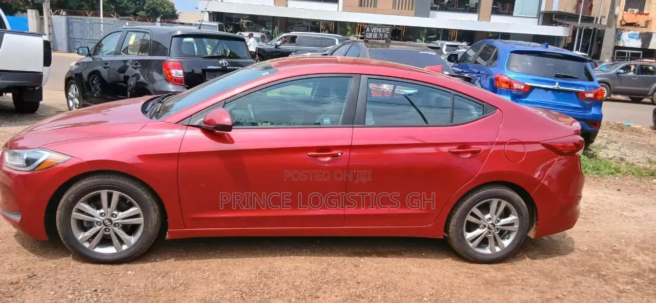 Hyundai Elantra SE Sedan FWD (2.0L 4cyl 6M) 2017 Red