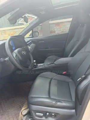 Toyota C-HR 2020 Gold