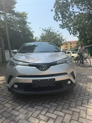 Toyota C-HR 2020 Gold