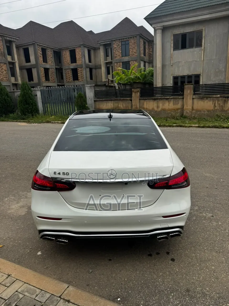Mercedes-Benz E450 2022 White