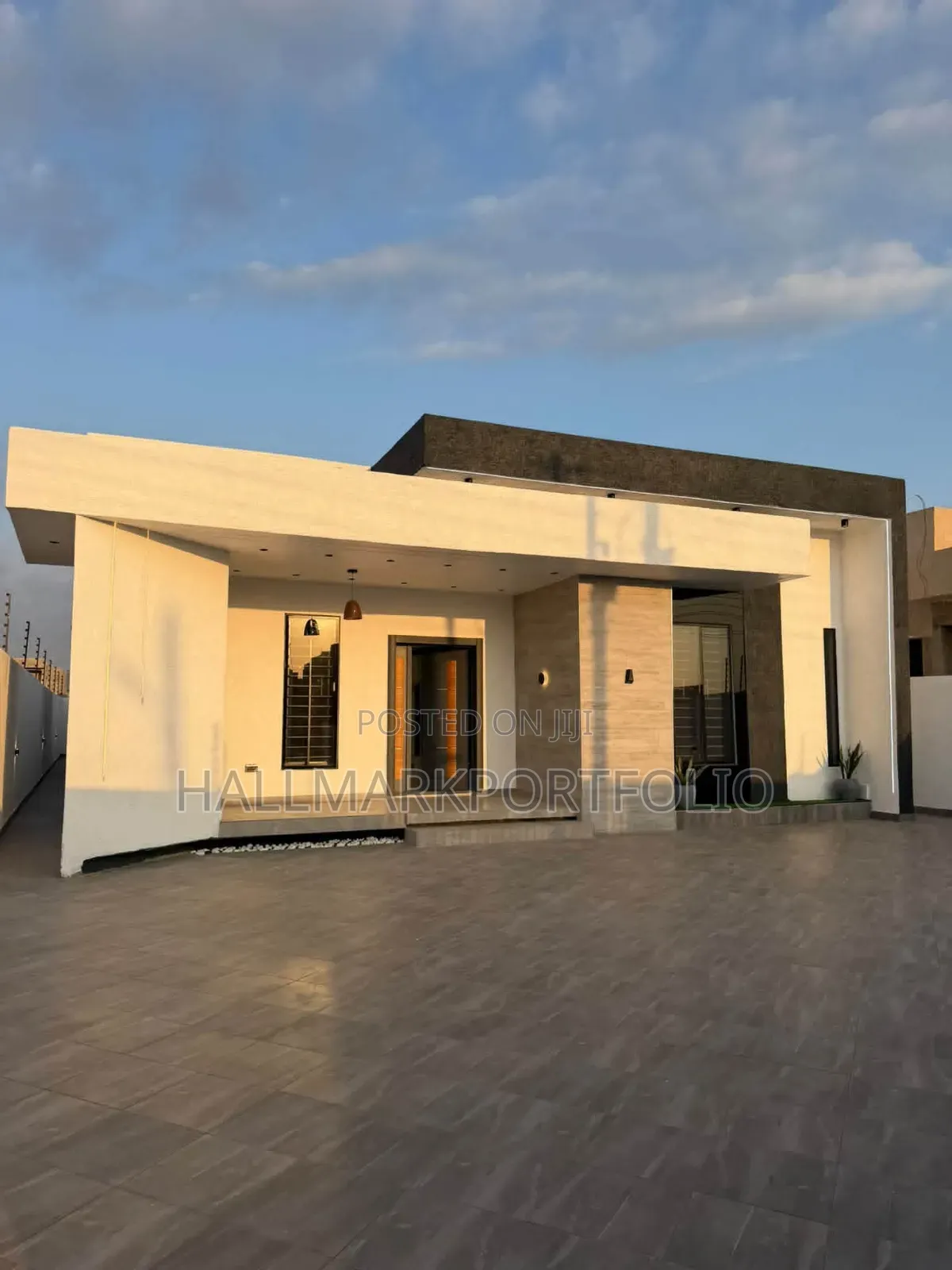 4bdrm House in Lake Side Estate for sale