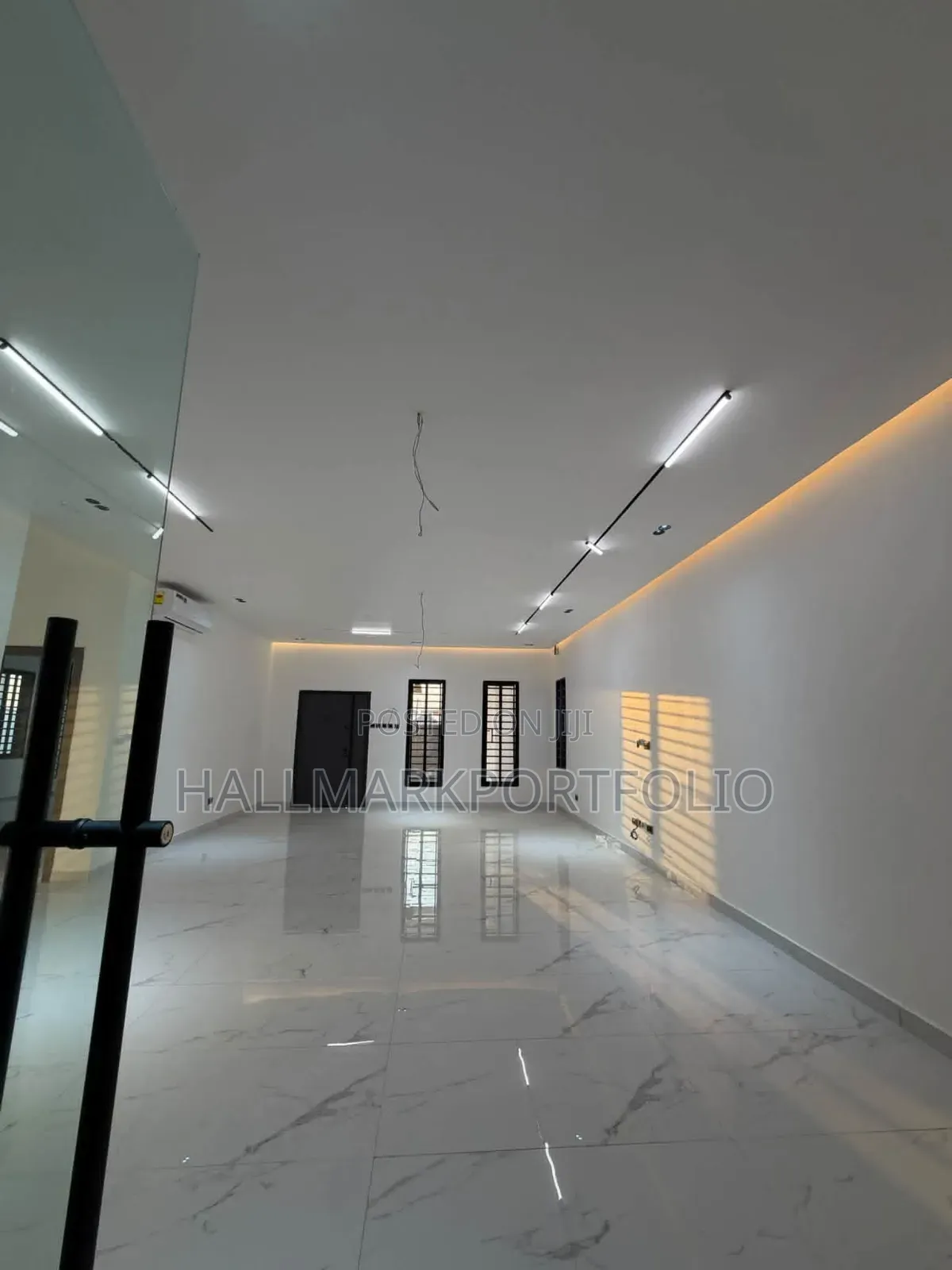 4bdrm House in Lake Side Estate for sale