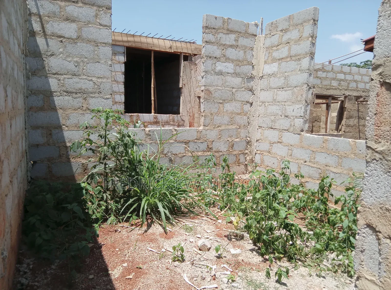 5bdrm House in Brother K Estate, Kumasi Metropolitan for sale