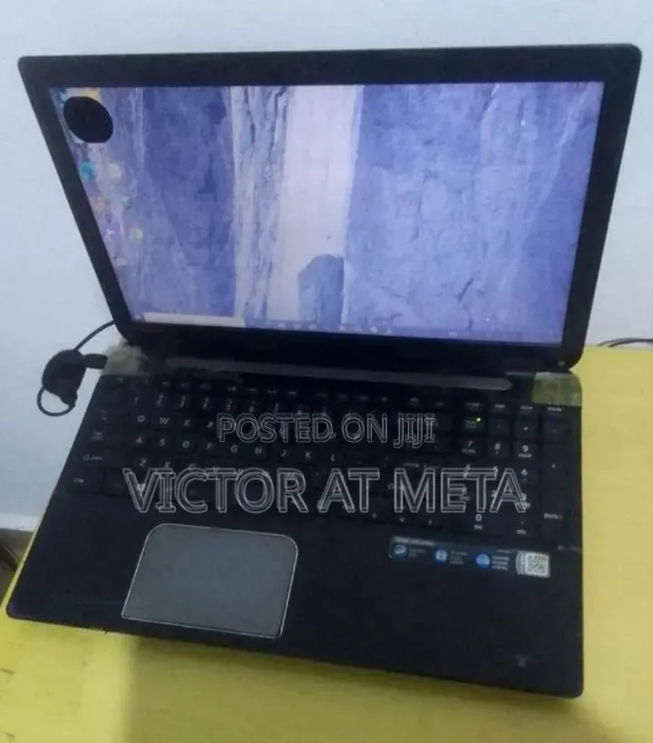 Laptop Toshiba Satellite L50 8GB Intel Core i5 HDD 500GB