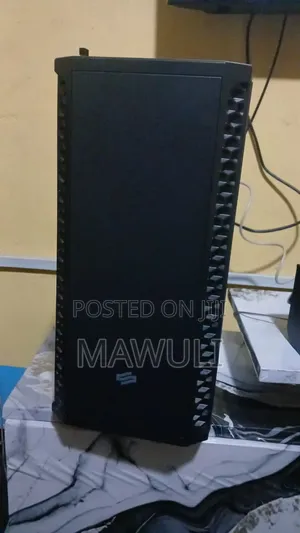 Desktop Computer 8GB Intel Core i7 HDD 1T