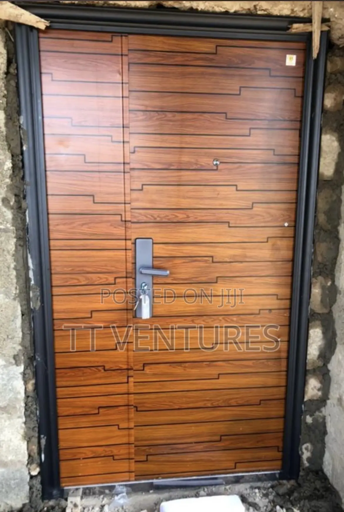One and Half Smooth Door