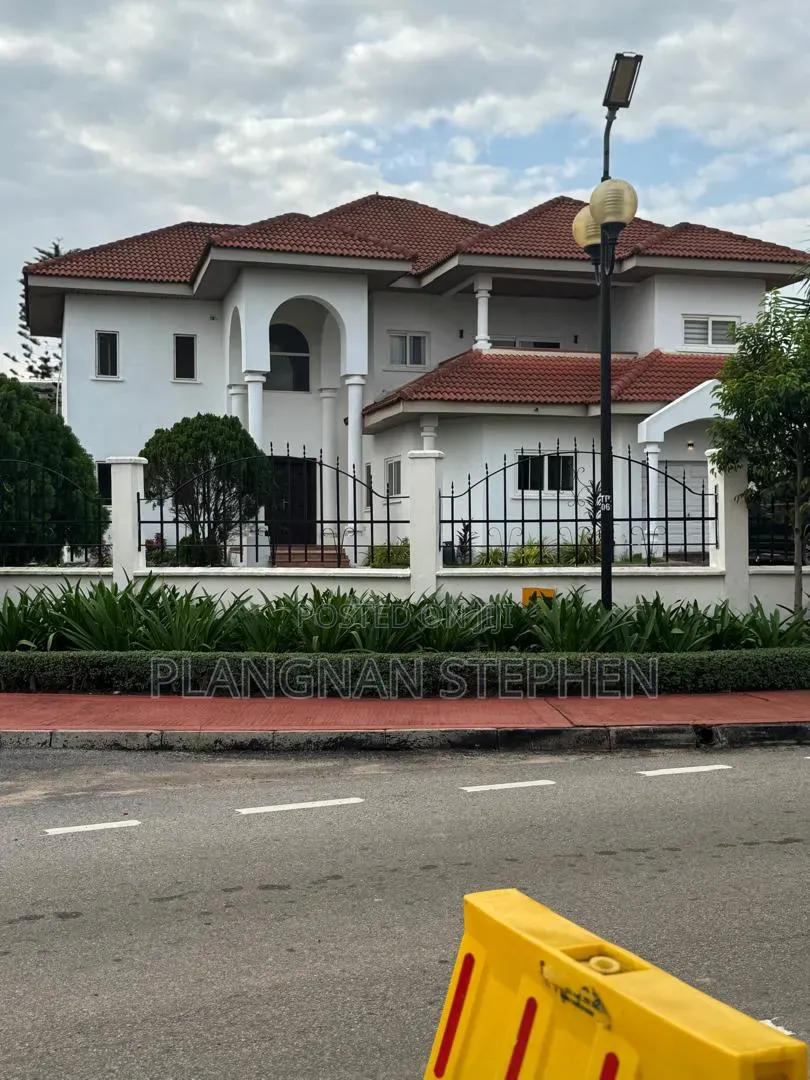 Furnished 5bdrm Mansion in Trasacco Valley, American House for sale