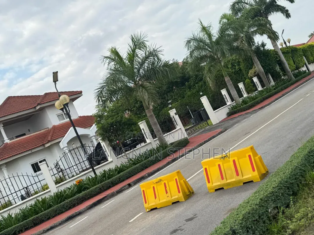 Furnished 5bdrm Mansion in Trasacco Valley, American House for sale