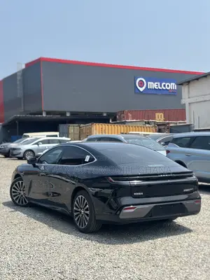 Geely Galaxy Starshine 8 2025 Black