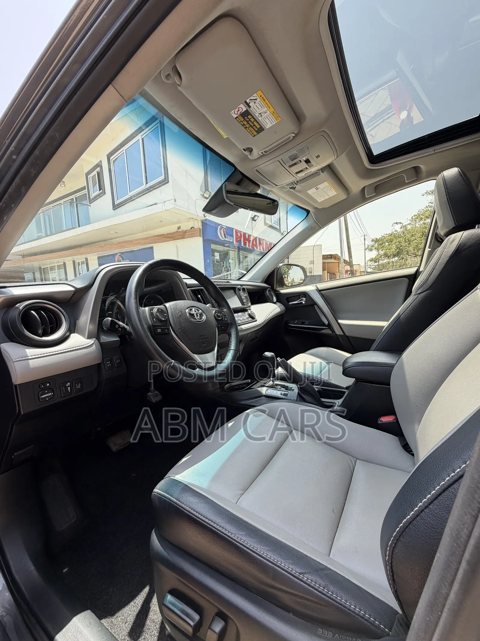 Toyota RAV4 Limited 4dr SUV AWD (2.5L 4cyl 6A) 2018 Gray