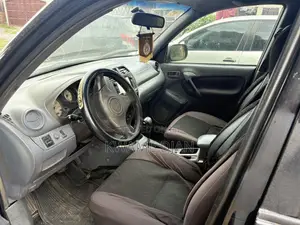 Toyota RAV4 2004 Black