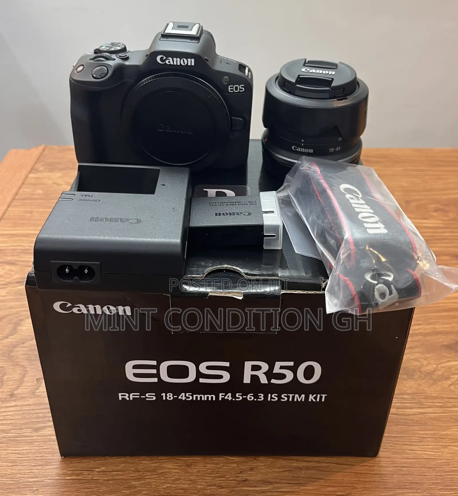 Canon Eos R50 With Rf18-45mm F4.5-6.3 Is STM Kit Lens