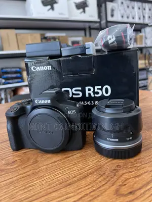 Canon Eos R50 With Rf18-45mm F4.5-6.3 Is STM Kit Lens