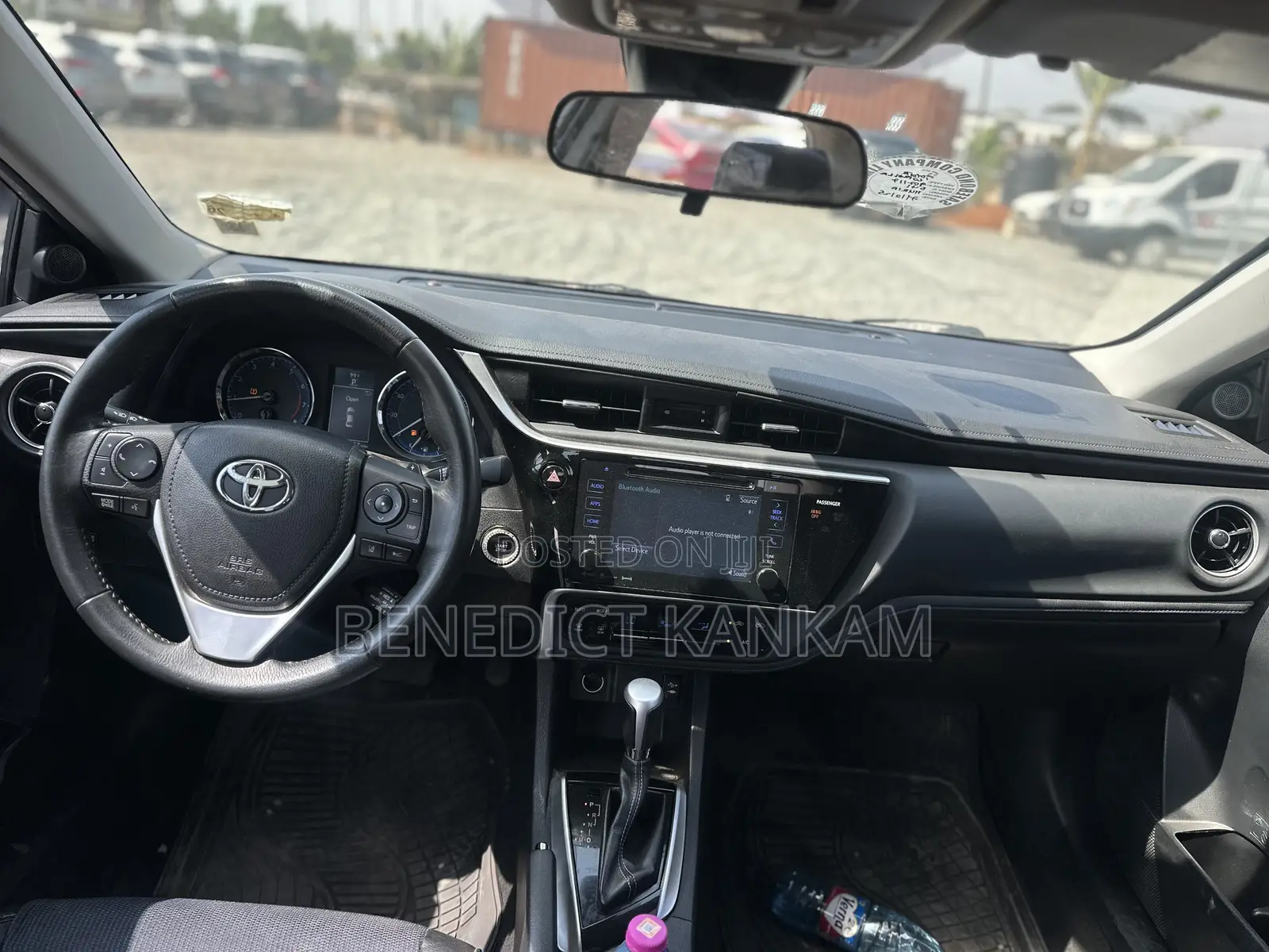 Toyota Corolla SE 4dr Sedan (1.8L 4cyl CVT) 2017 Silver