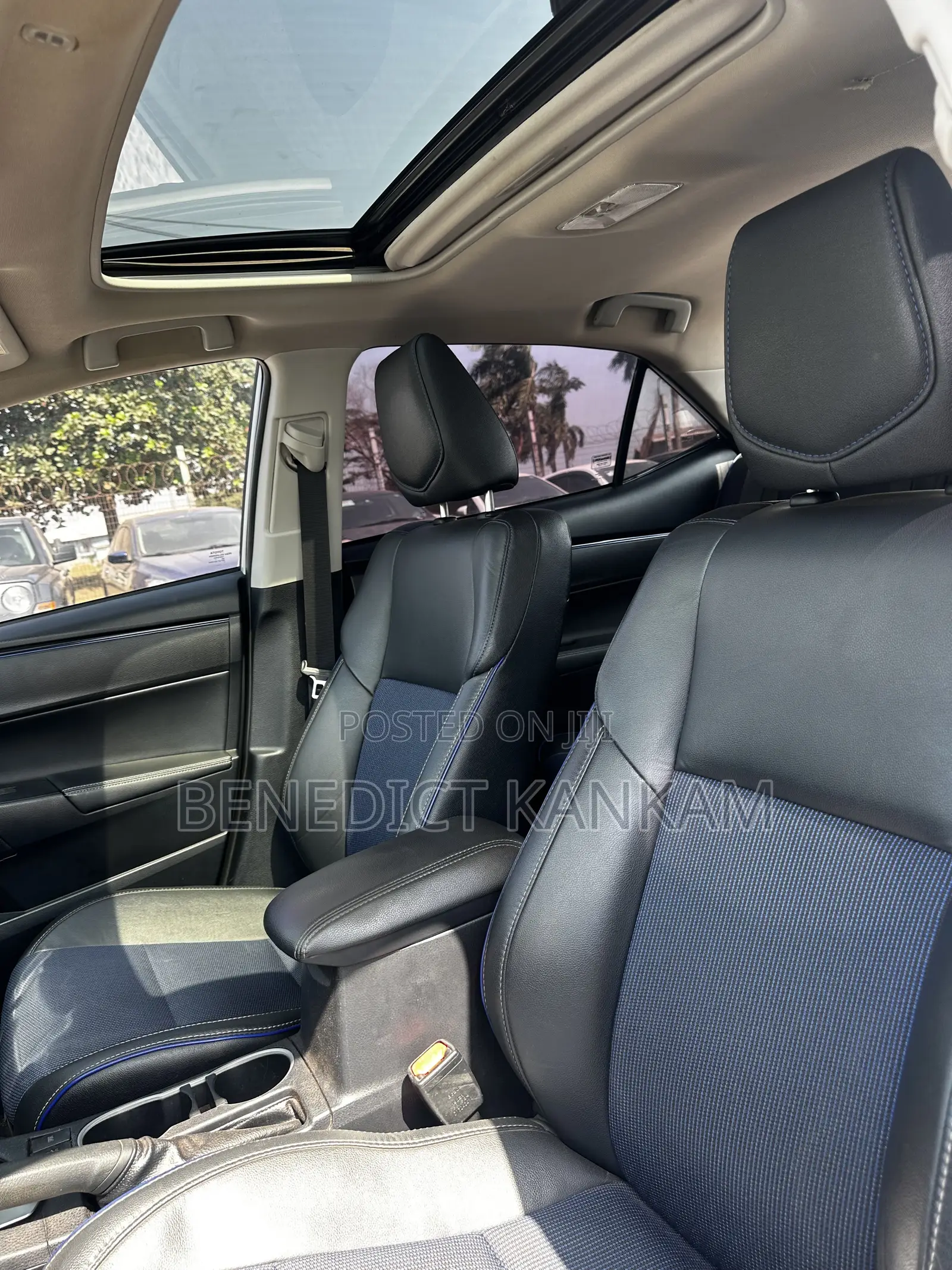 Toyota Corolla SE 4dr Sedan (1.8L 4cyl CVT) 2017 Silver