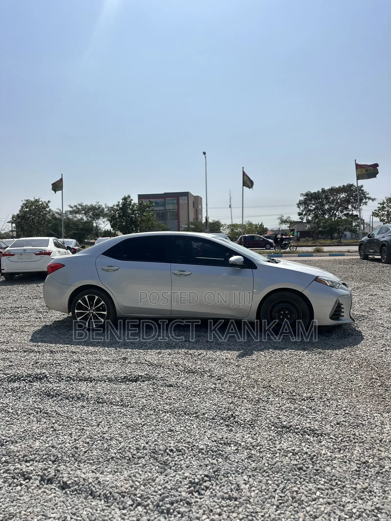 Toyota Corolla SE 4dr Sedan (1.8L 4cyl CVT) 2017 Silver