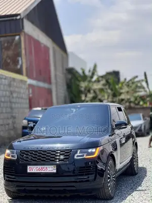 Land Rover Range Rover Vogue 2019 Black