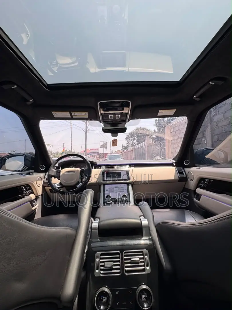 Land Rover Range Rover Vogue 2019 Black
