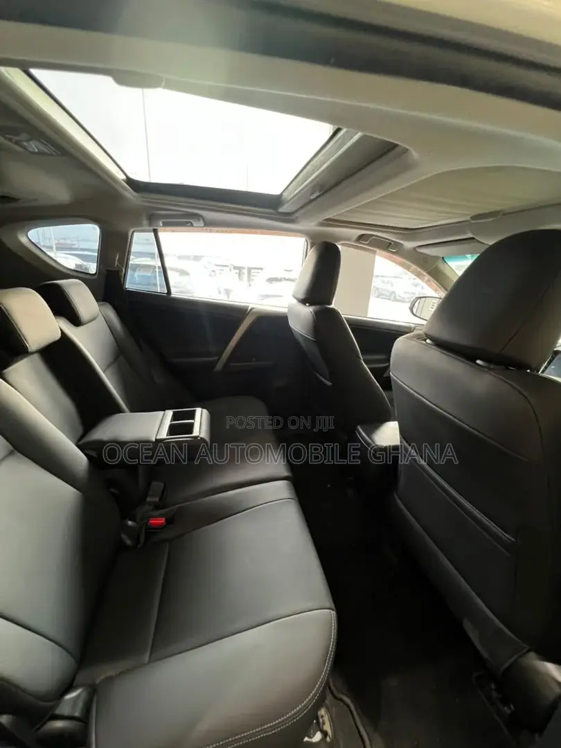 Toyota RAV4 2018 White
