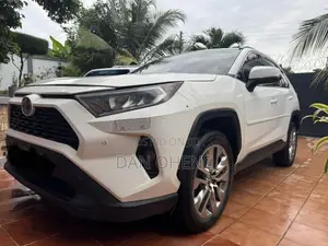 Toyota RAV4 2020 White