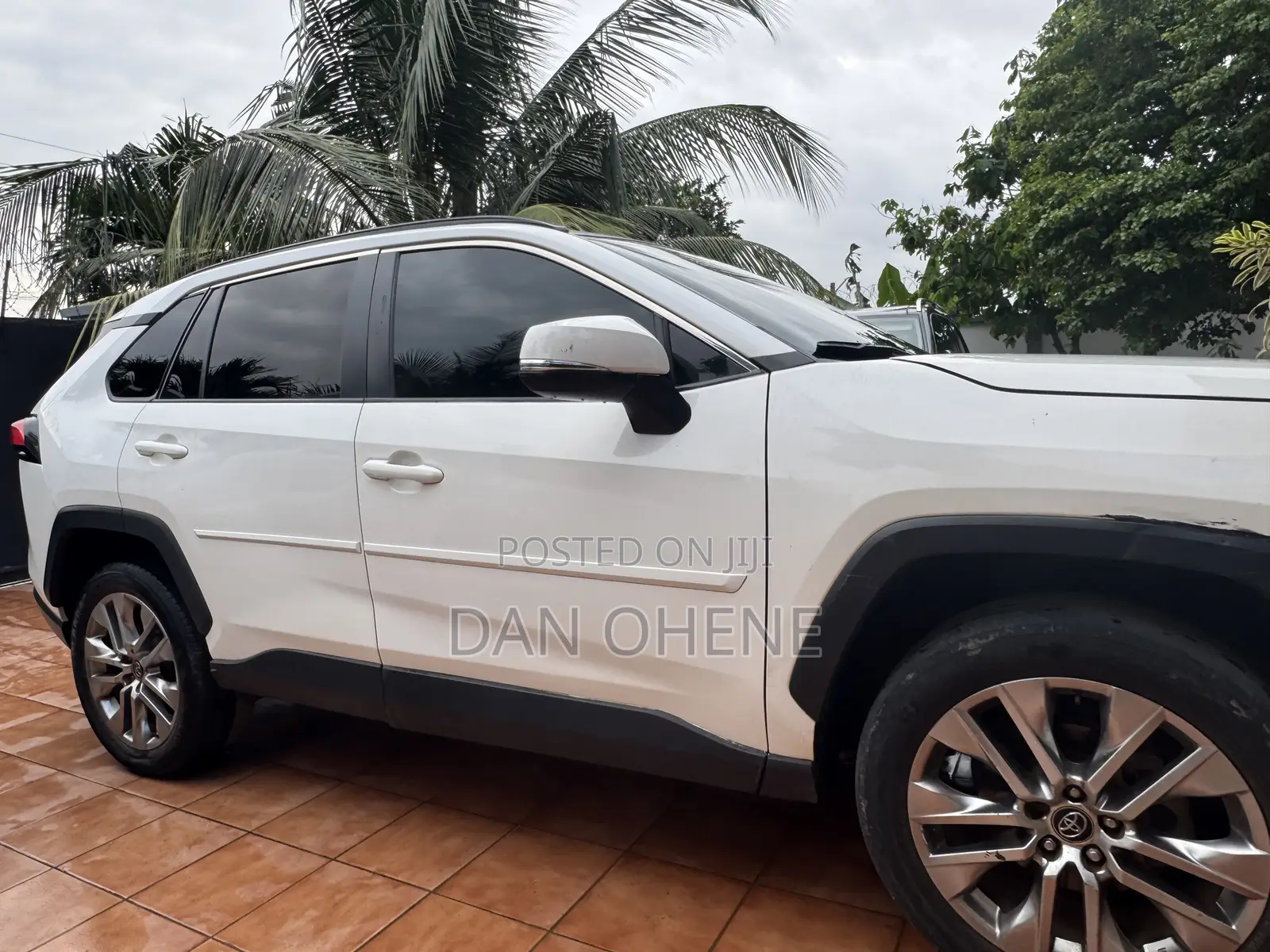 Toyota RAV4 Limited FWD 2020 White