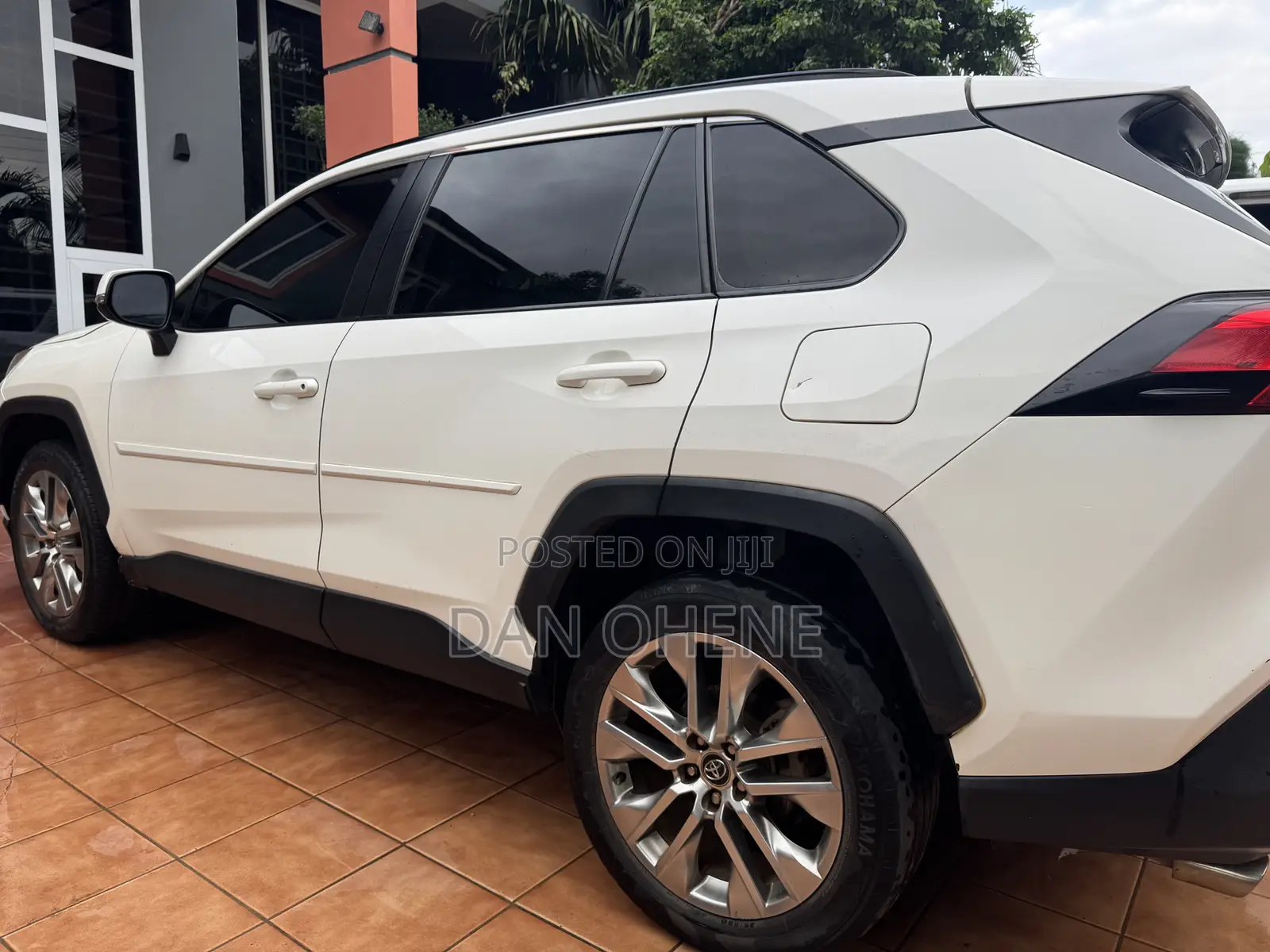 Toyota RAV4 Limited FWD 2020 White