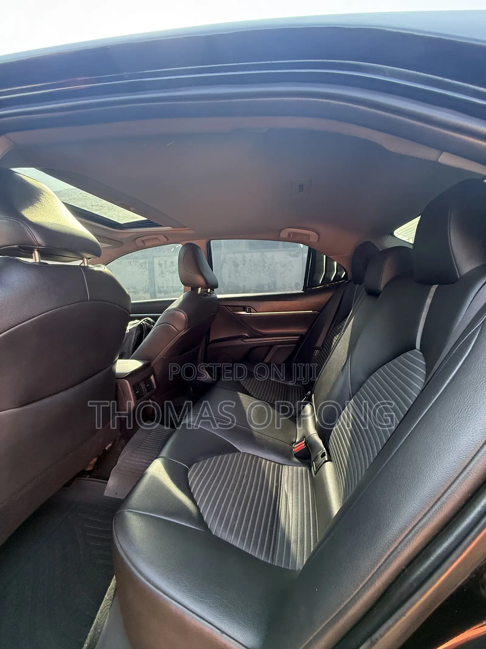 Toyota Camry SE FWD (2.5L 4cyl 8AM) 2018 Black