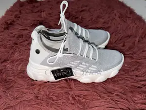 Unisex Sneaker