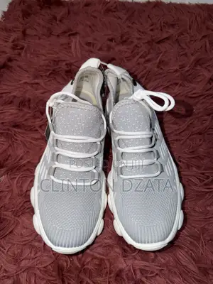 Unisex Sneaker