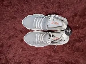 Unisex Sneaker