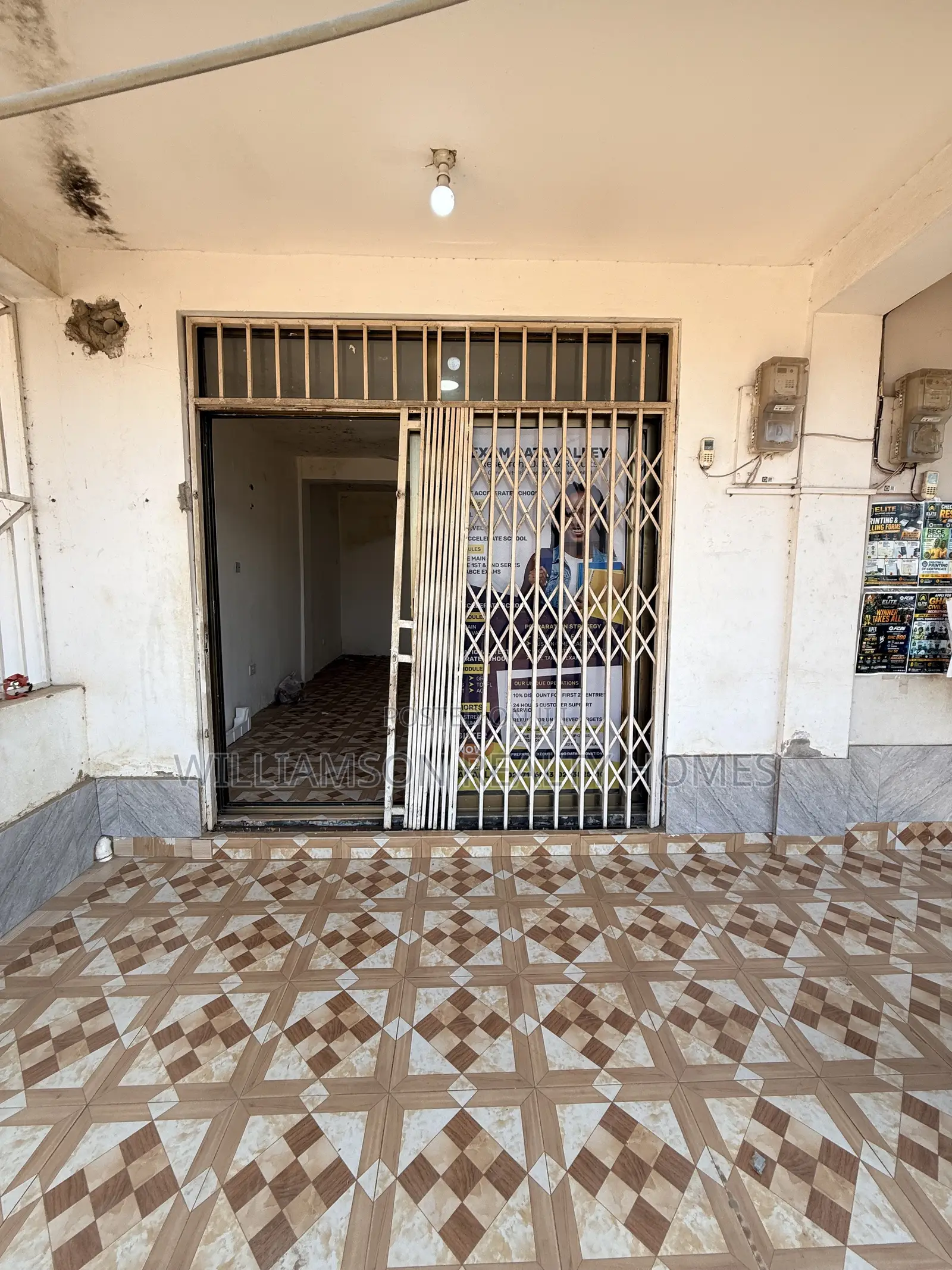 Spacious Downstairs Shop/Store/Office Space for Rent,spintex