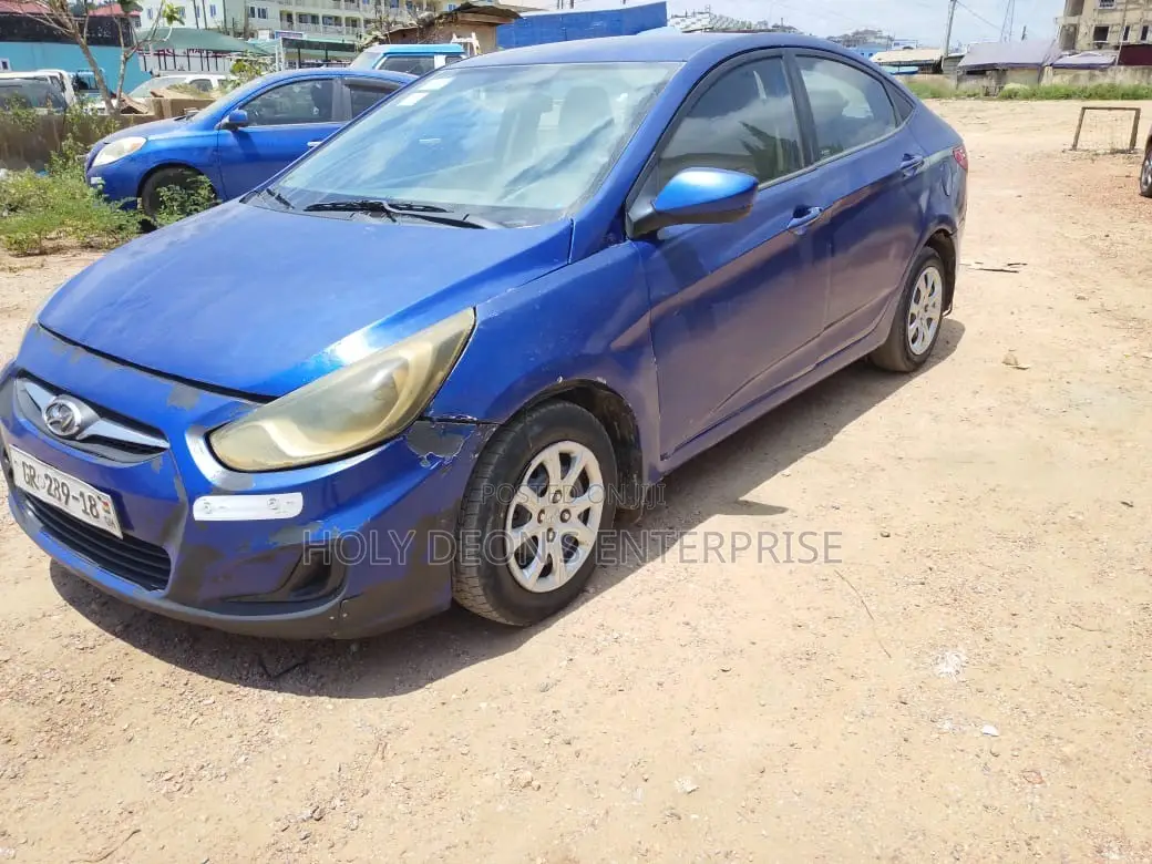 Hyundai Accent GLS 2013 Blue