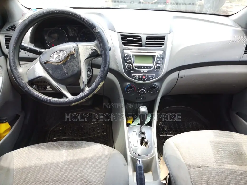 Hyundai Accent GLS 2013 Blue