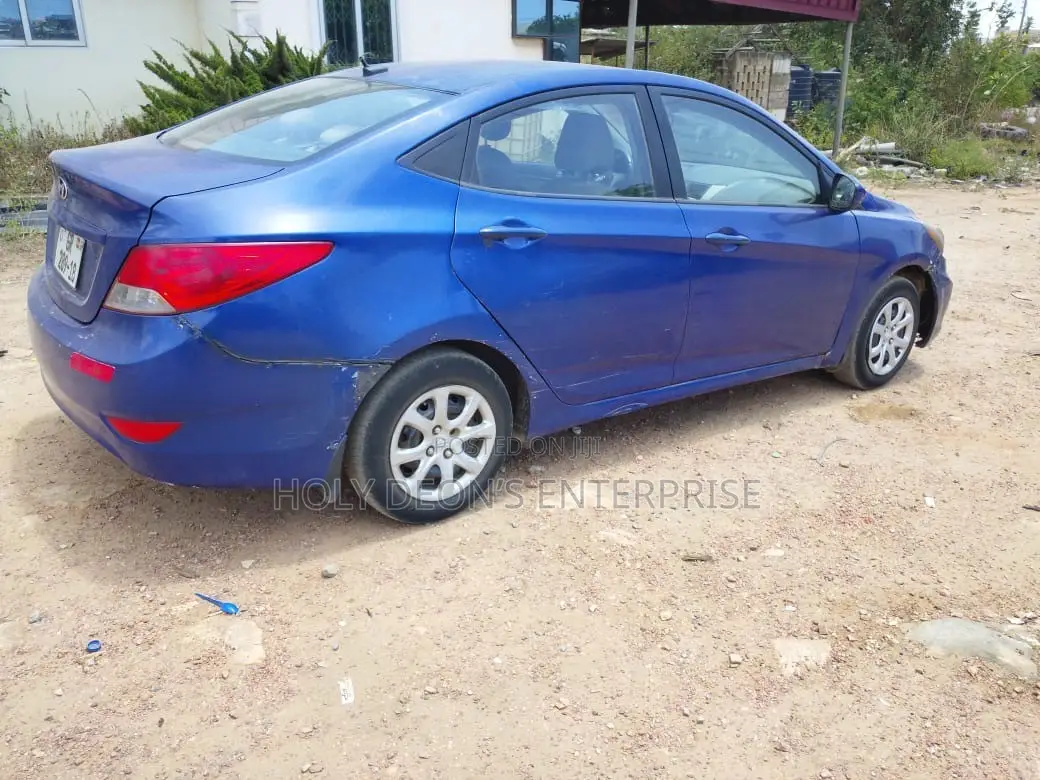 Hyundai Accent GLS 2013 Blue
