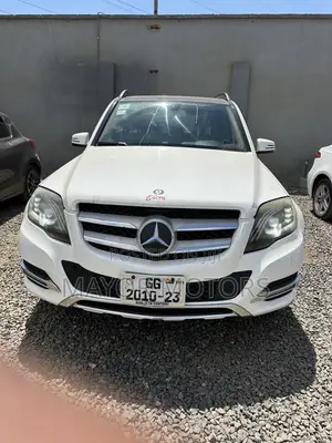 Mercedes-Benz GLK-Class Base GLK 350 4dr AWD 4MATIC (3.5L 6cyl 7A) 2015