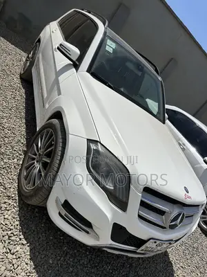 Mercedes-Benz GLK-Class Base GLK 350 4dr AWD 4MATIC (3.5L 6cyl 7A) 2015