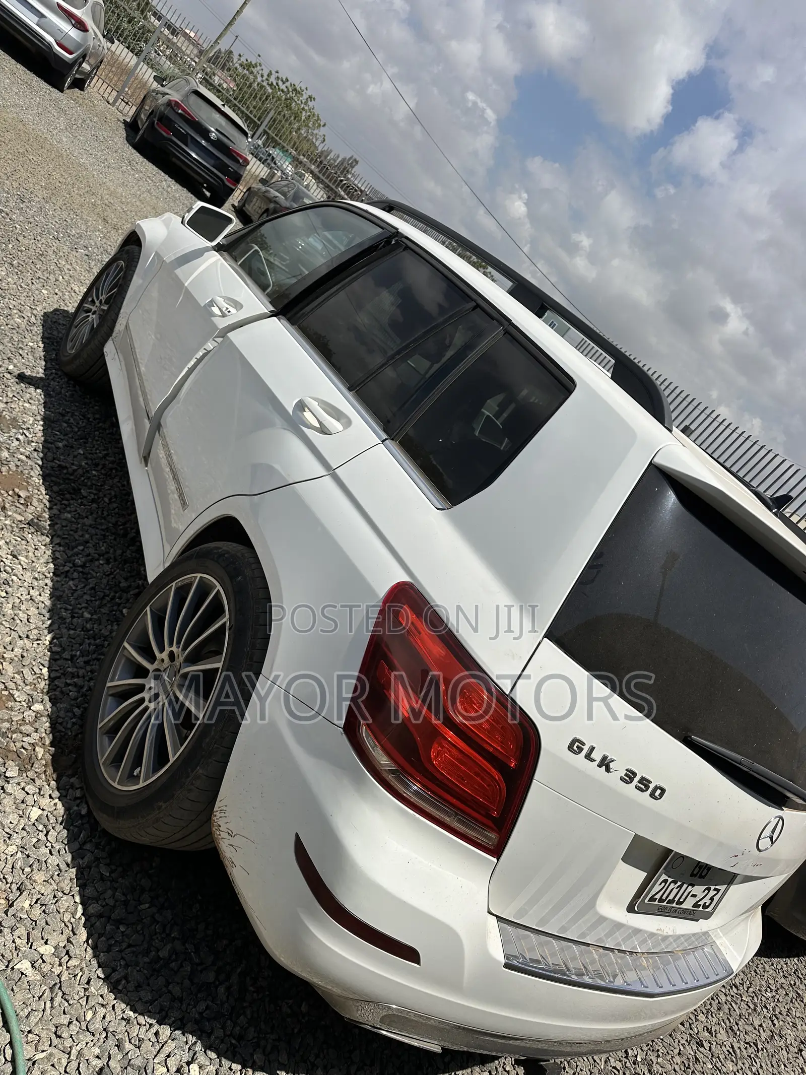 Mercedes-Benz GLK-Class Base GLK 350 4dr AWD 4MATIC (3.5L 6cyl 7A) 2015