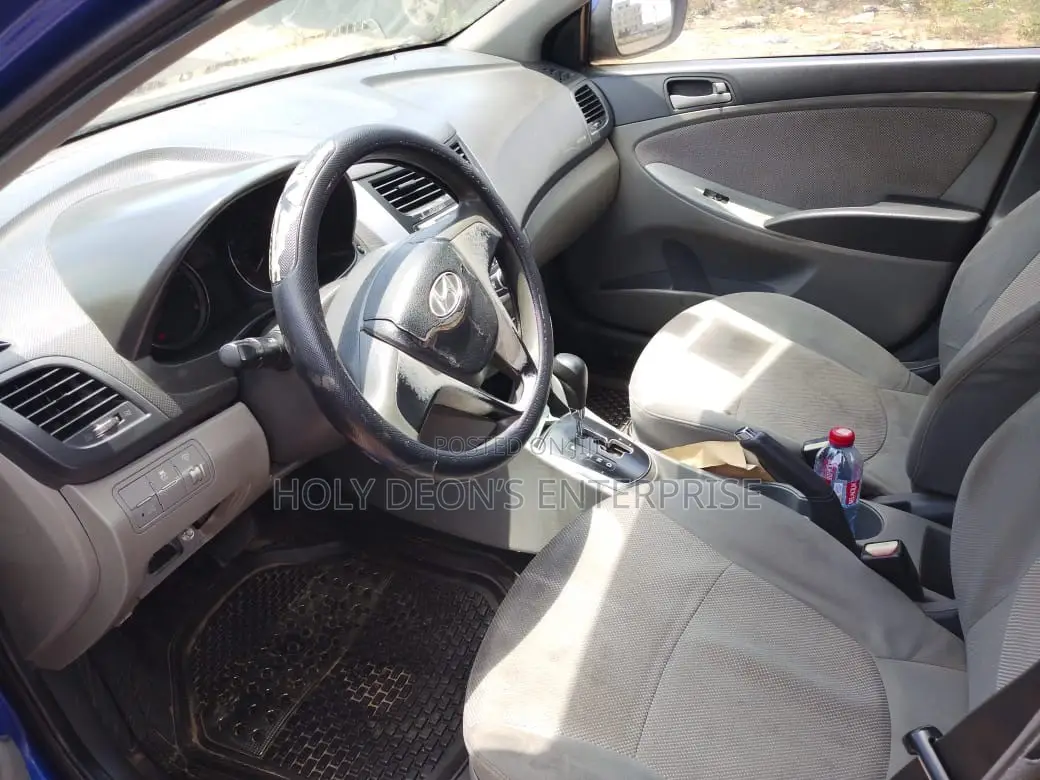 Hyundai Accent GLS 2013 Blue