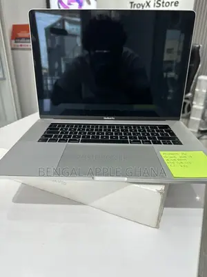 Laptop Apple MacBook Pro 2019 16GB Intel Core i9 SSD 1T